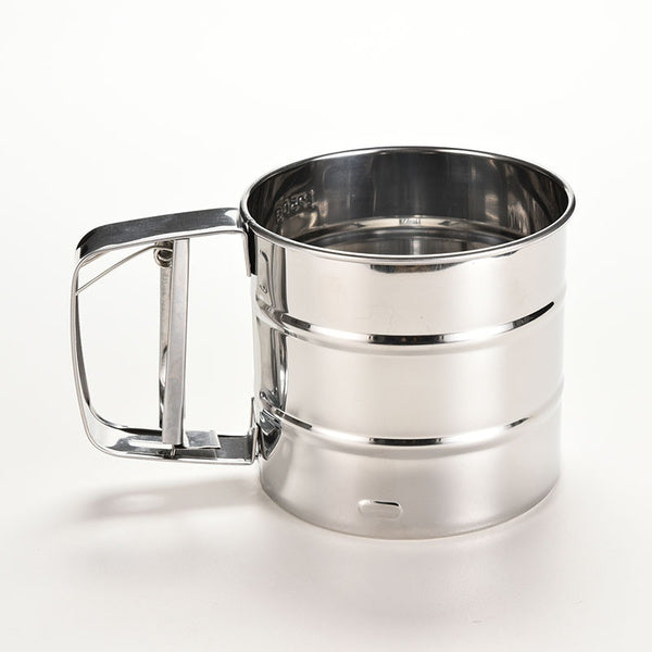 Caneca peneira com manipulo (REF. 1-014)